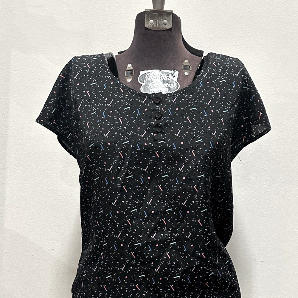 Forever 21 Y2K black top (s/p)